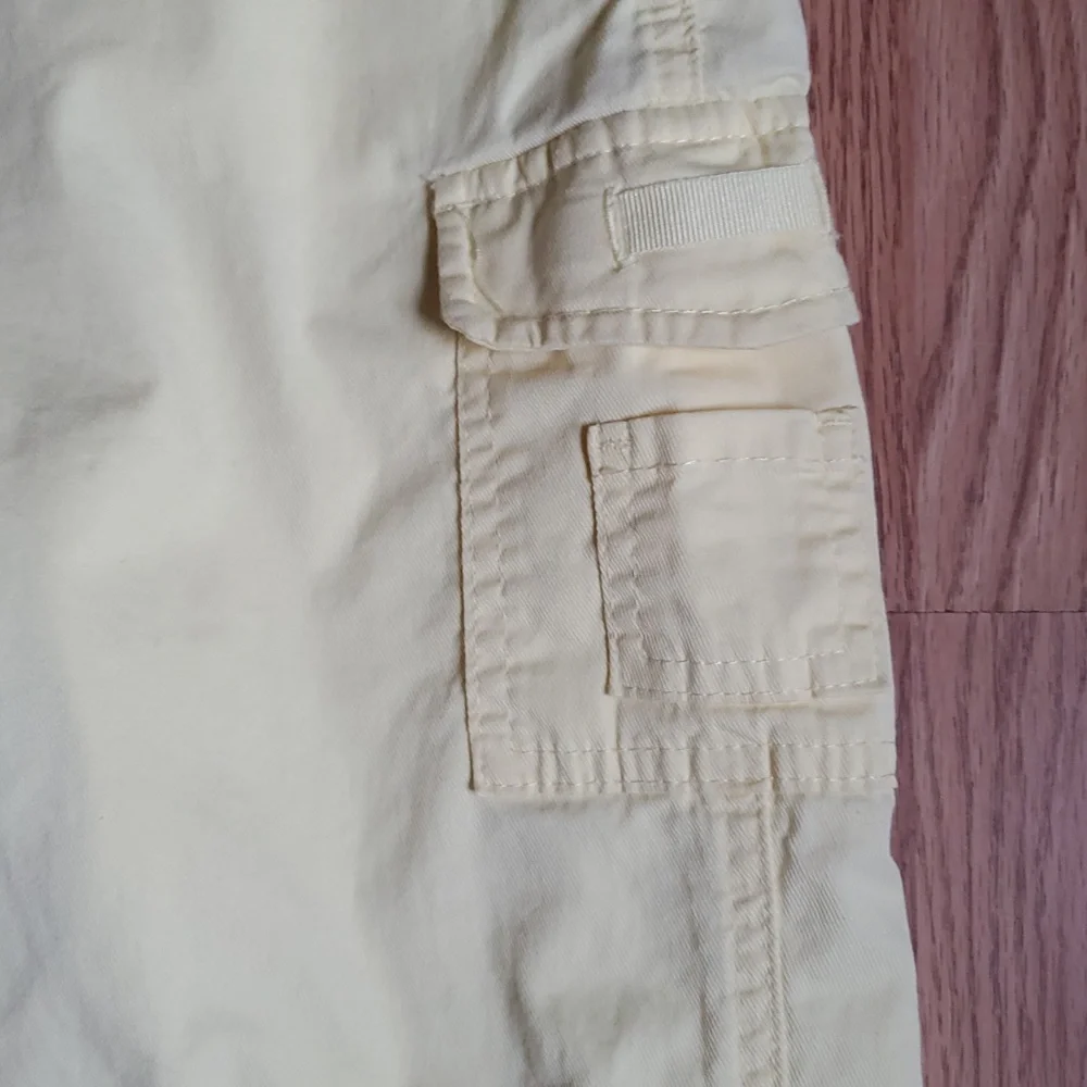 Lee Pale Yellow Cropped Utility Jeans - Picture 4 of 9